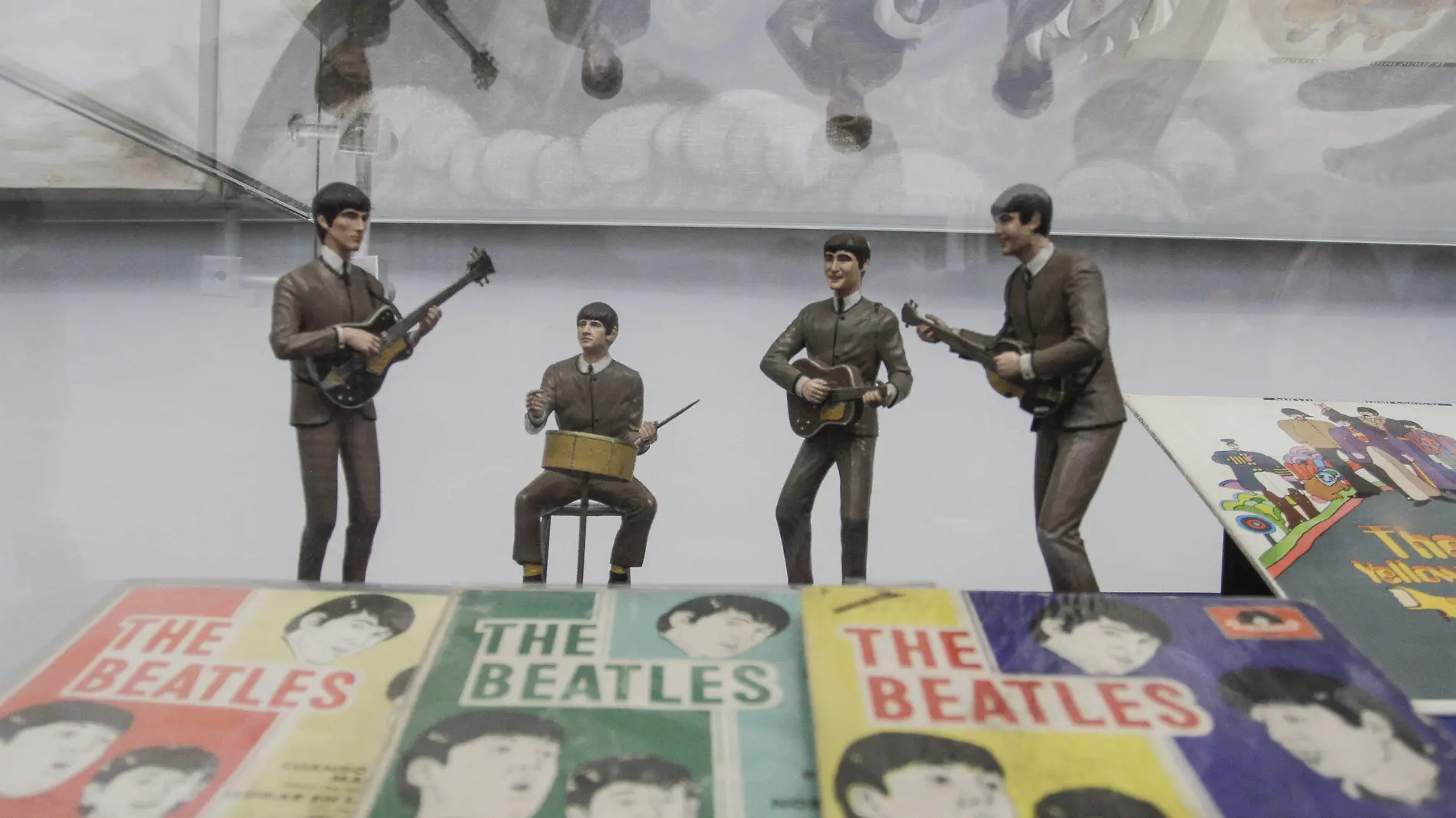 443885_Exposicion the Beatles-3_impreso